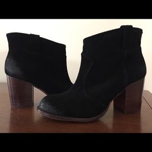 Splendid Suede Boots